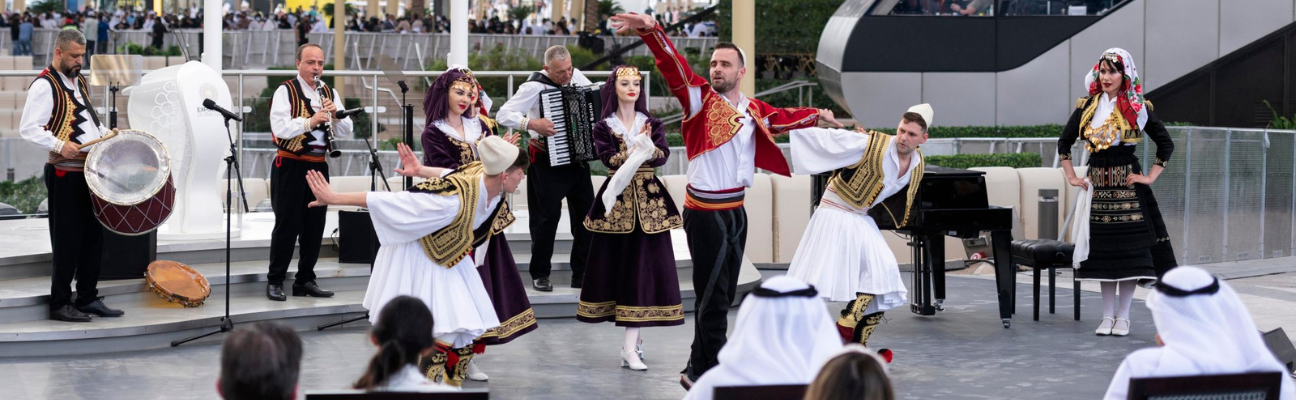 cover Outdoor Cultural Activities for Students to Embrace in Dubai